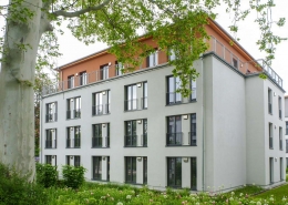 neubau-microapartment-schalldaemmung Ansicht der hochwertigen Edelstahl-Außenhauben der Lüftungsanlage freeAir 100