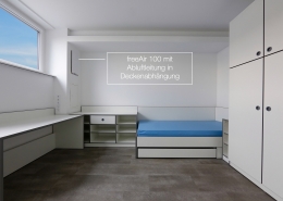 Blick auf die innen verbaute Lüftungsanlage mit leichter Deckenabhängung