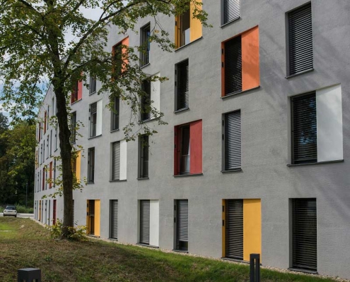 Garteneingang des Personalwohnheims
