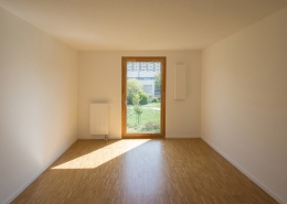 Unmöbeliertes Schlafzimmer mit Premium Cover rechts